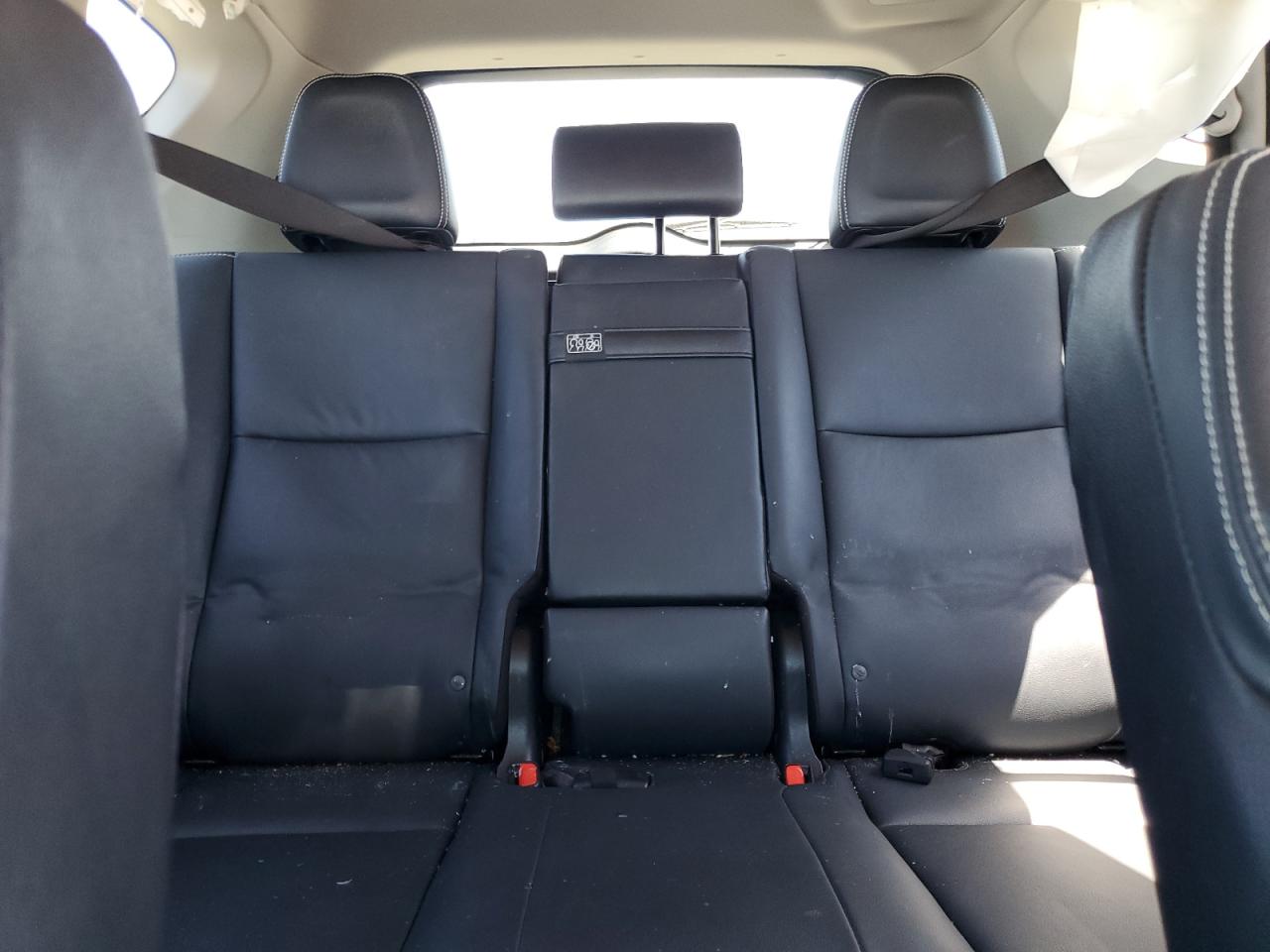 2017 Toyota Rav4 Hv Limited VIN: JTMDJREV0HD101602 Lot: 65568564