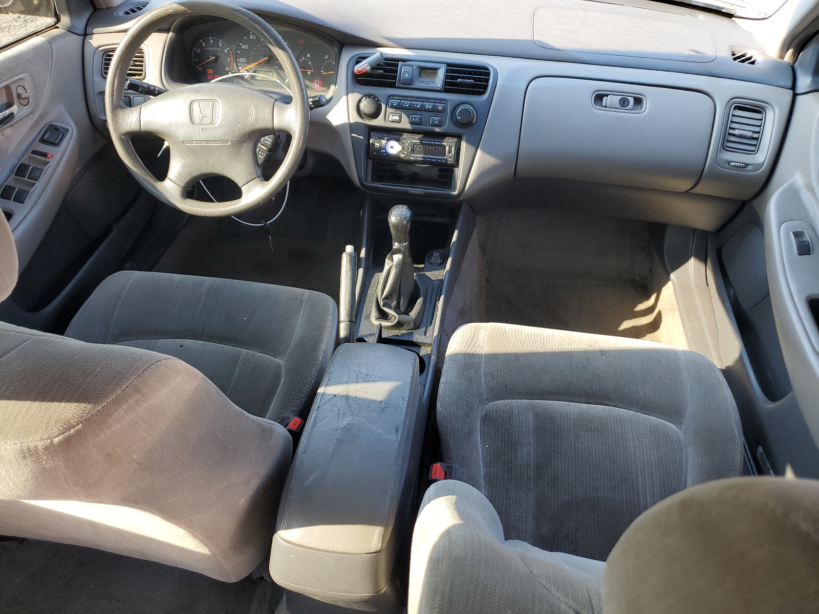 1HGCG5540XA102468 1999 Honda Accord Lx