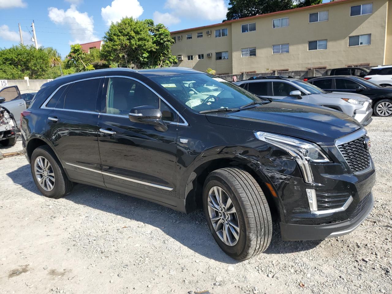 1GYKNCRS8LZ235787 Cadillac XT5 PREMIU 4