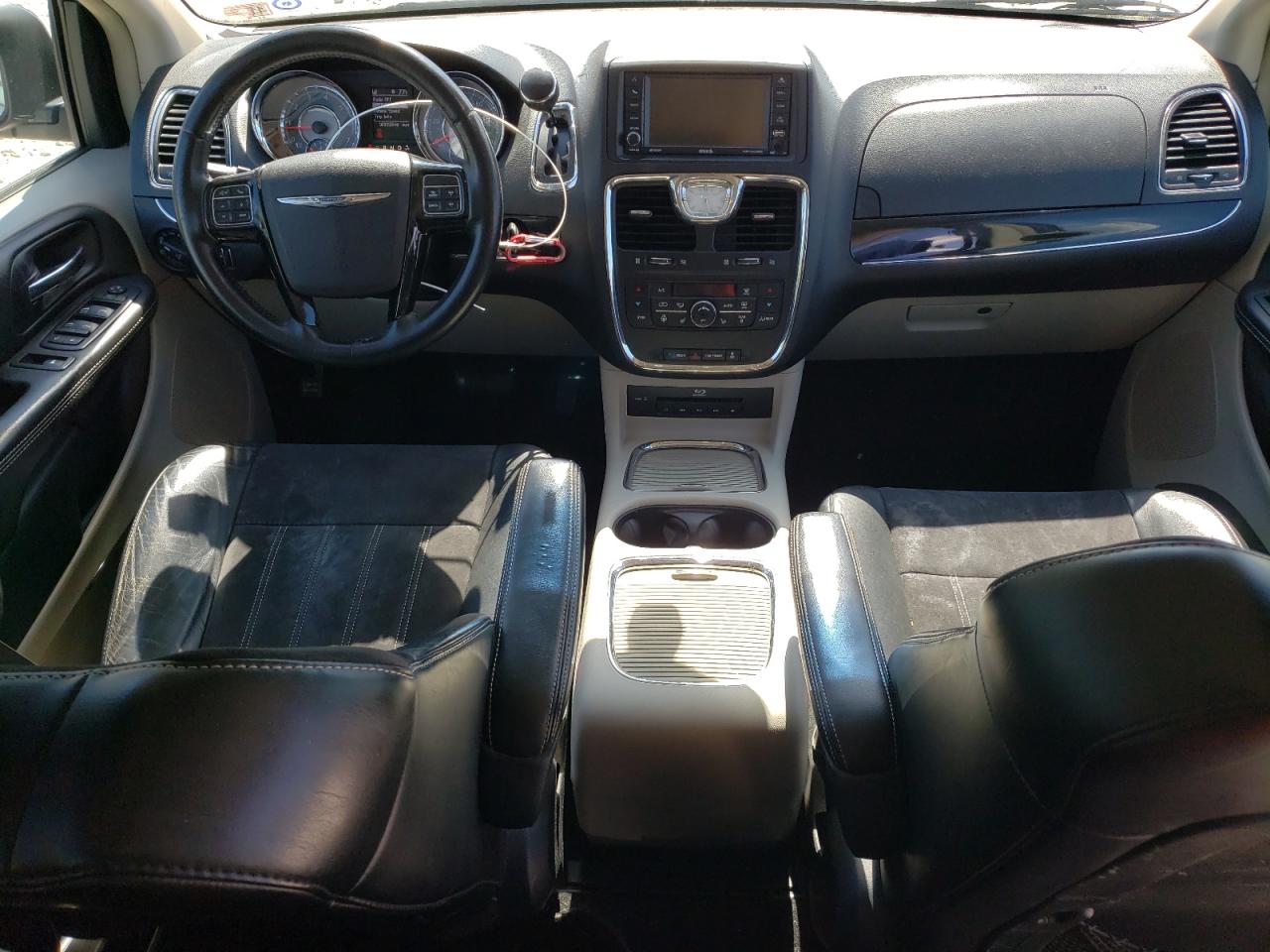 2015 Chrysler Town & Country Limited VIN: 2C4RC1JG6FR742904 Lot: 61448314