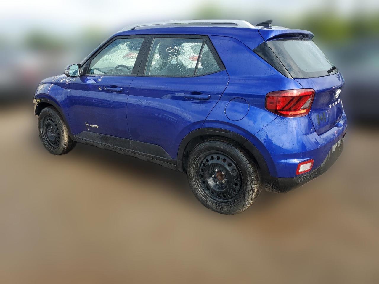 2022 Hyundai Venue - Image 2