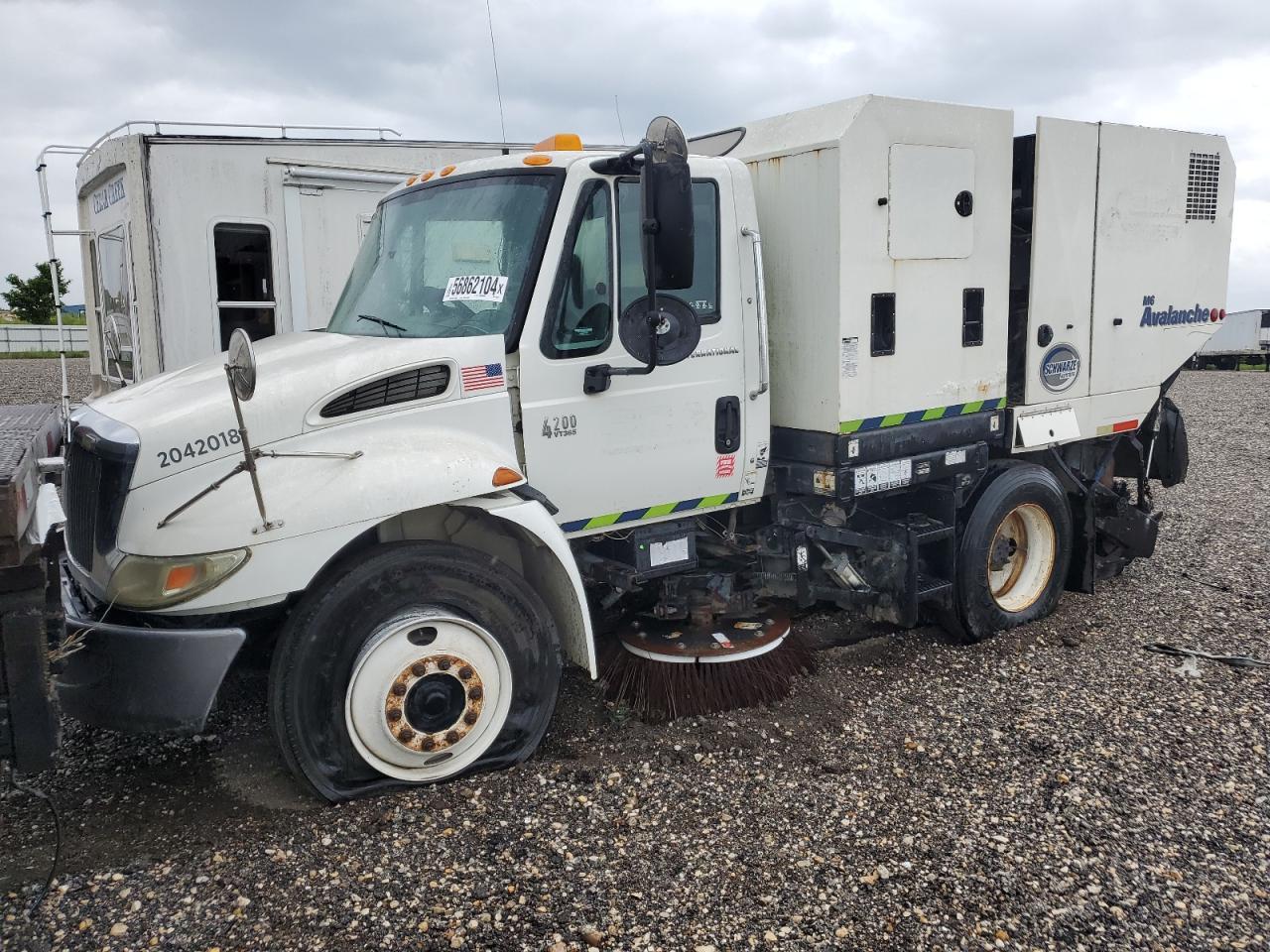 2004 International 4000 4200 VIN: 1HTMPAFN74H662917 Lot: 61950964