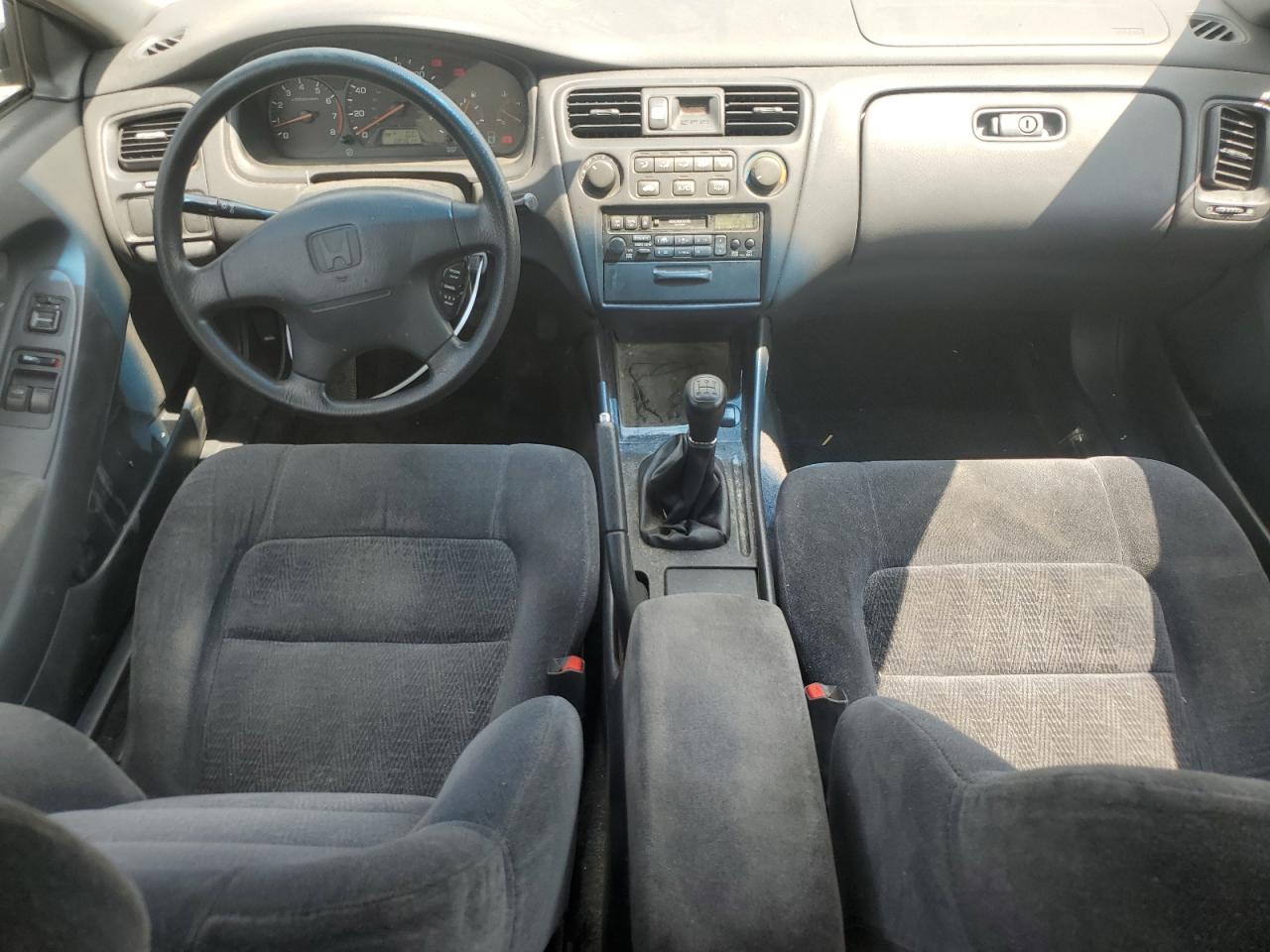 2000 Honda Accord Lx VIN: 1HGCG3168YA009680 Lot: 65042674