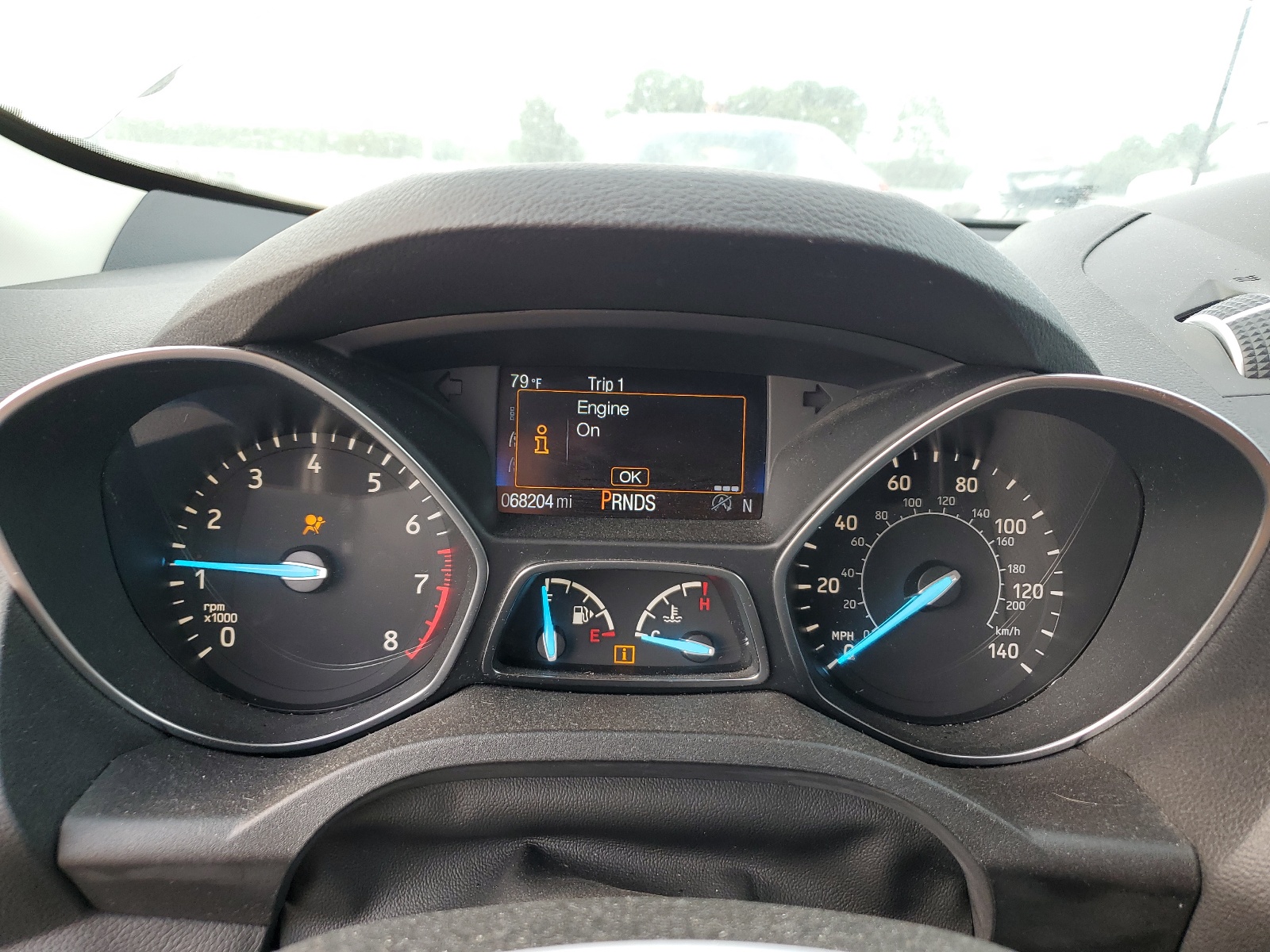 1FMCU0G95HUF02122 2017 Ford Escape Se