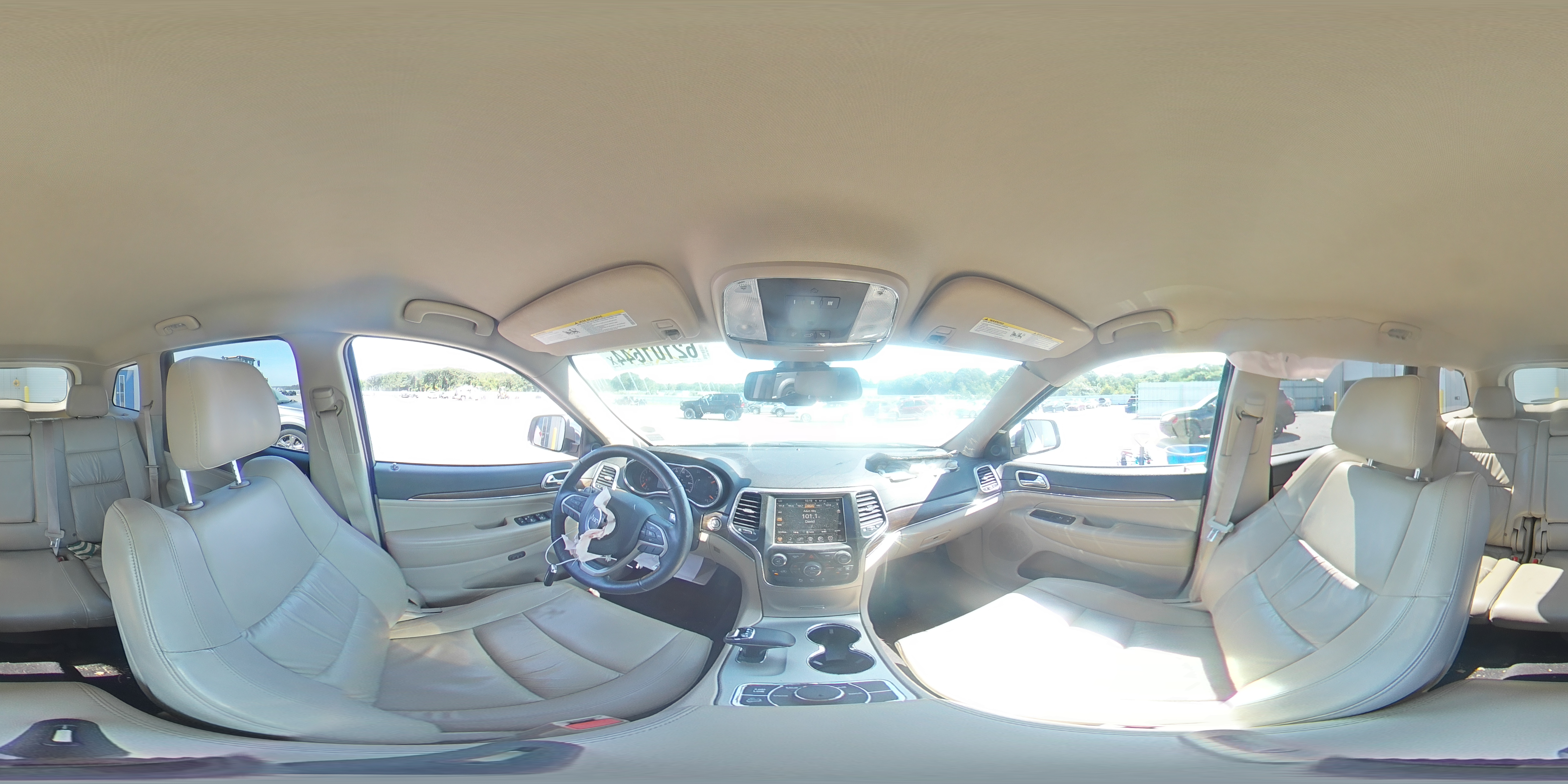 2015 Jeep Grand Cherokee Limited VIN: 1C4RJFBGXFC241041 Lot: 62101644