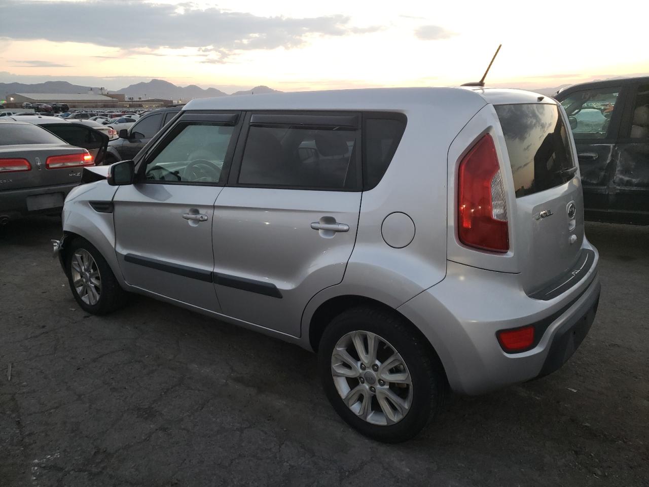 2012 Kia Soul - Image 2