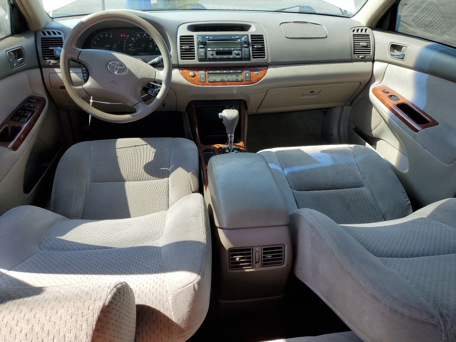 4T1BF32K64U067798 2004 Toyota Camry Le