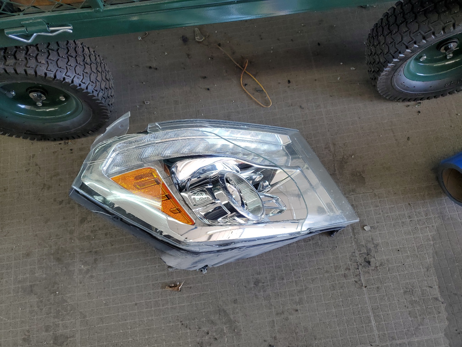 1C6RR7WT0ES357009 2014 Ram 1500 Longhorn