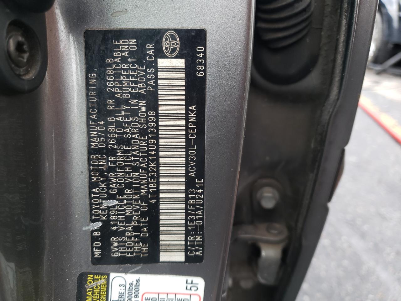 2004 Toyota Camry Le VIN: 4T1BE32K14U913998 Lot: 64759104