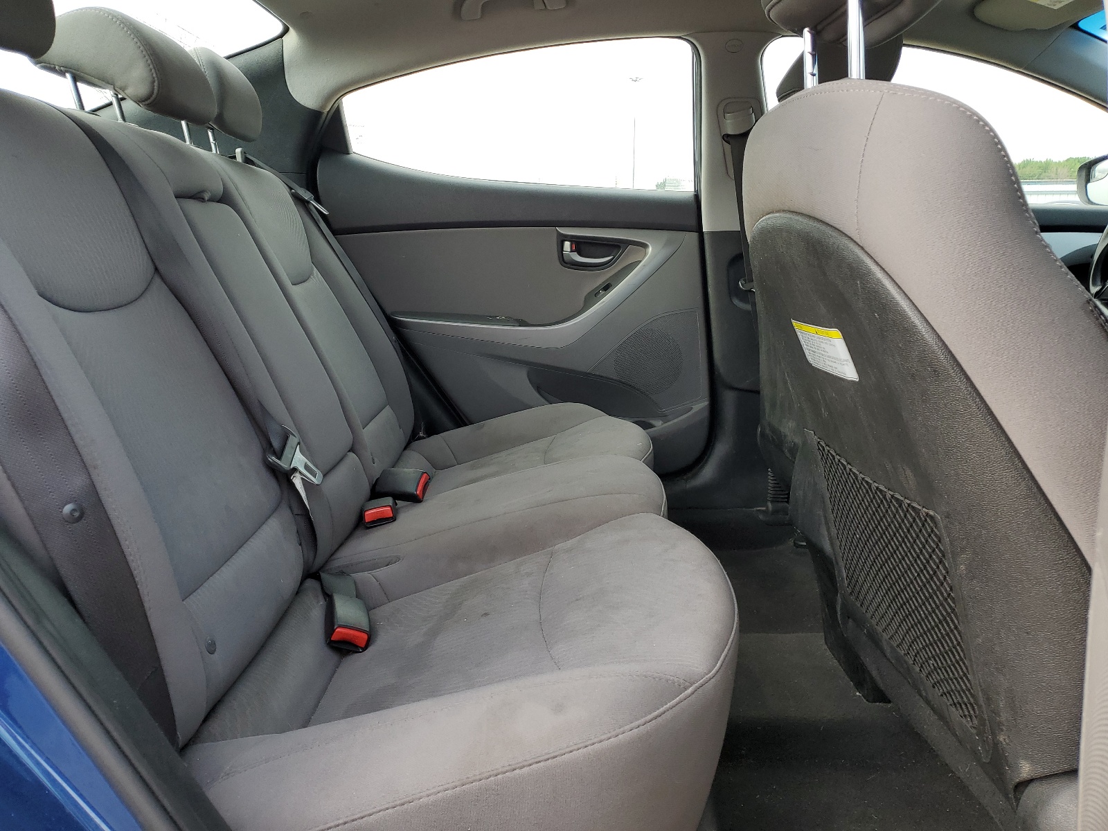 5NPDH4AE8FH569086 2015 Hyundai Elantra Se