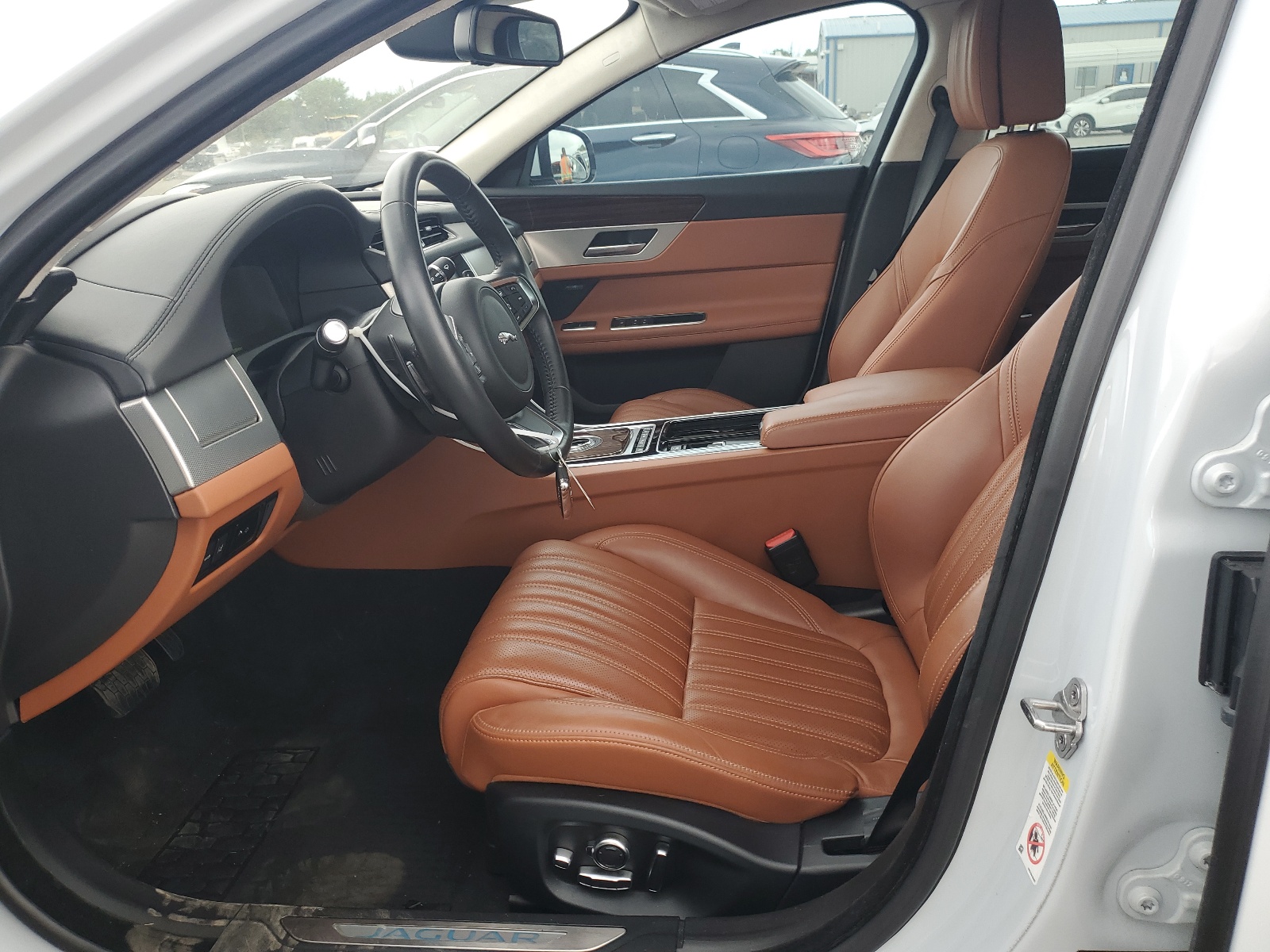 SAJBH4EV2JCY53871 2018 Jaguar Xf Portfolio Le