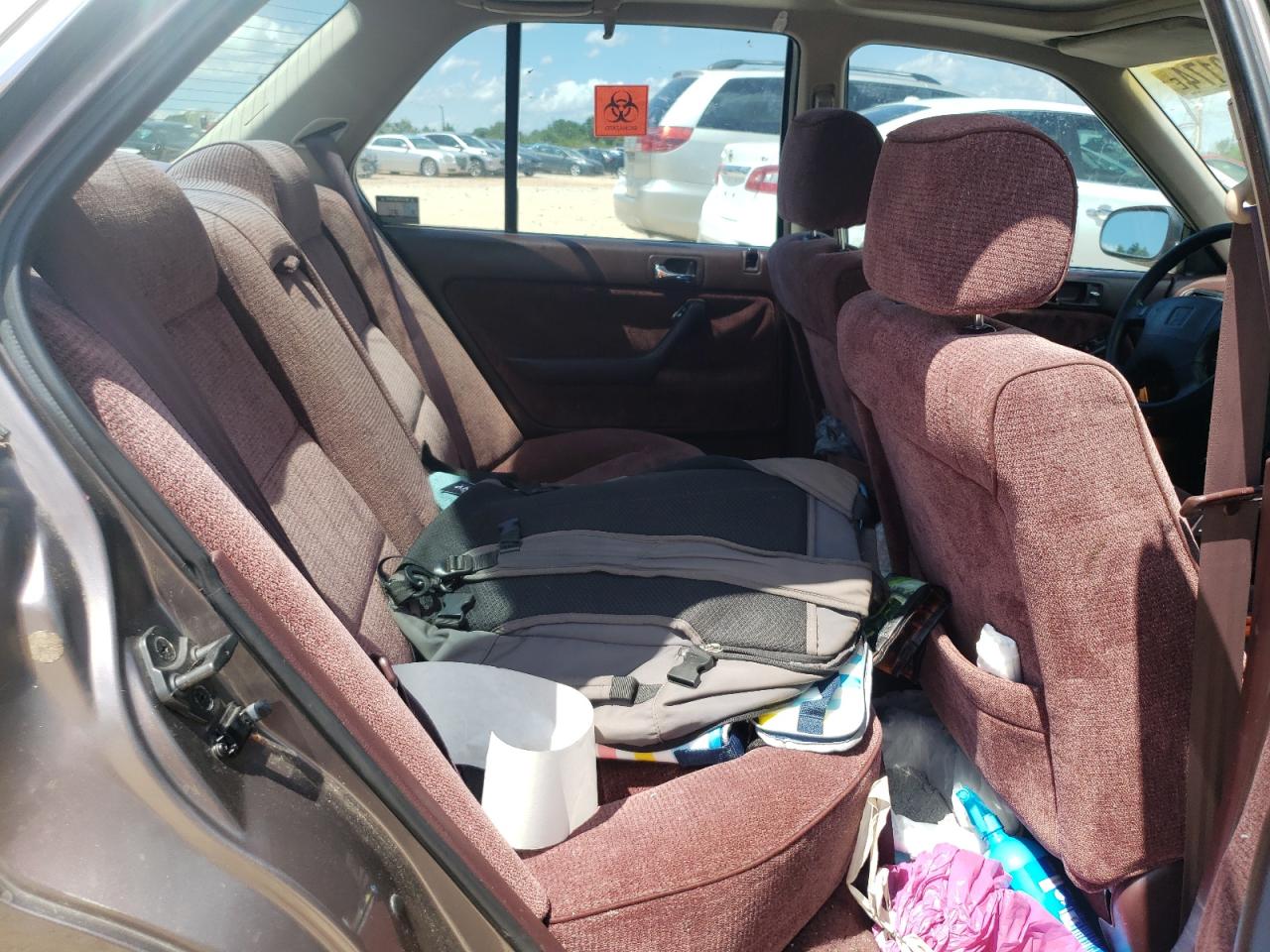 1992 Honda Accord Ex VIN: 1HGCB7573NA222508 Lot: 62669174