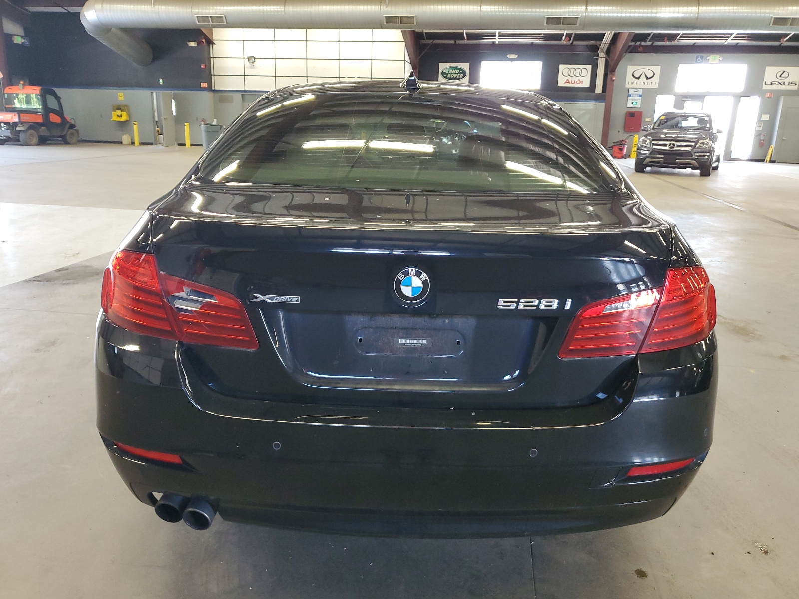 WBA5A7C55FD624443 2015 BMW 528 Xi