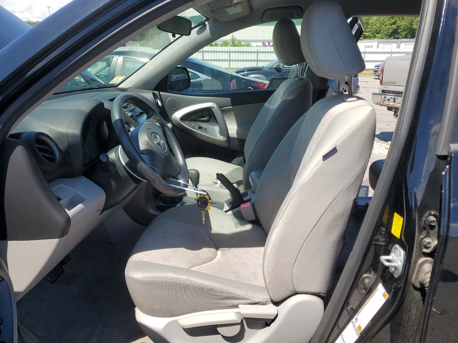 JTMBF4DV0AD024121 2010 Toyota Rav4