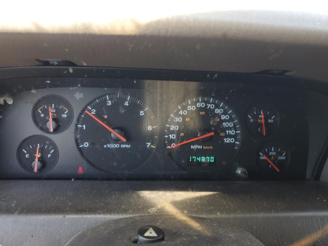 2001 Jeep Grand Cherokee Laredo VIN: 1J4GW48S81C620454 Lot: 63507424