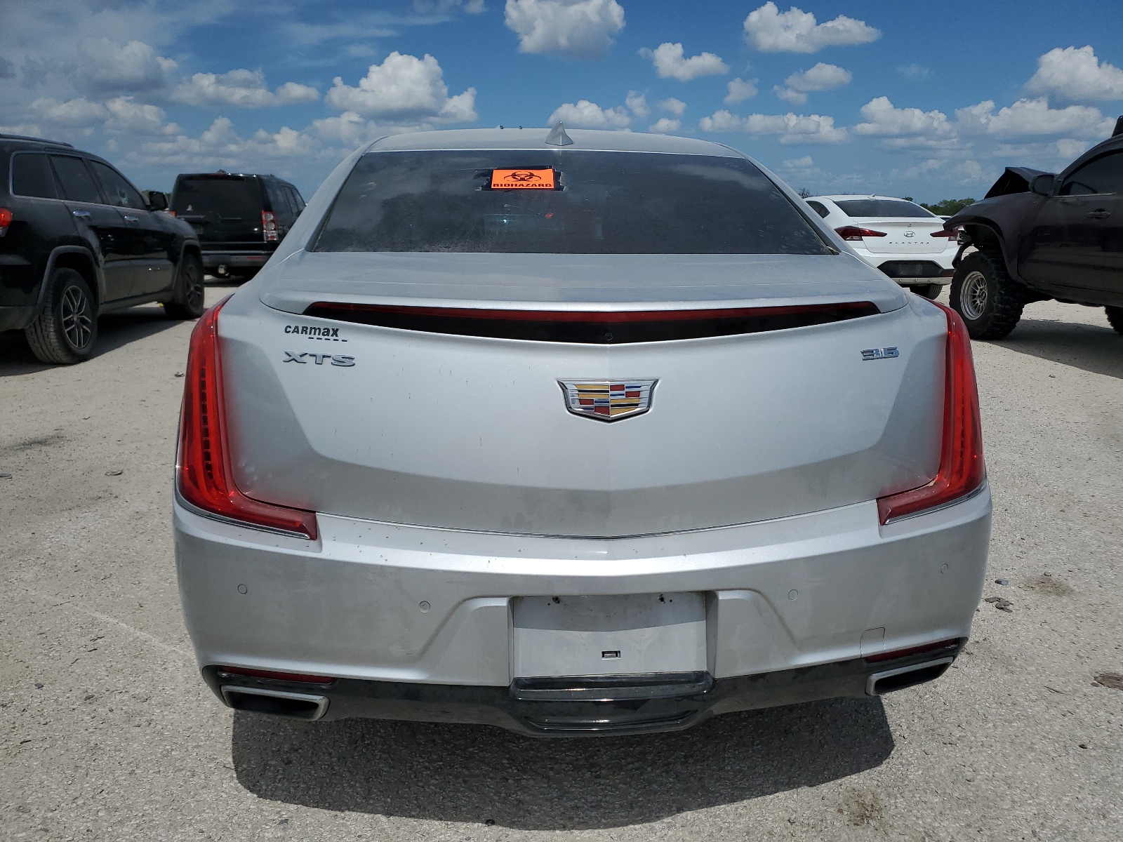 2G61M5S34J9135943 2018 Cadillac Xts Luxury