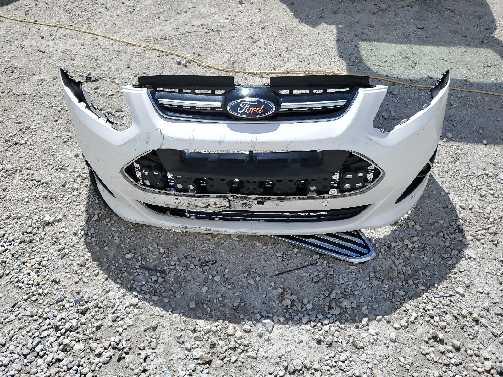 1FADP5DU4HL109438 2017 Ford C-Max Titanium