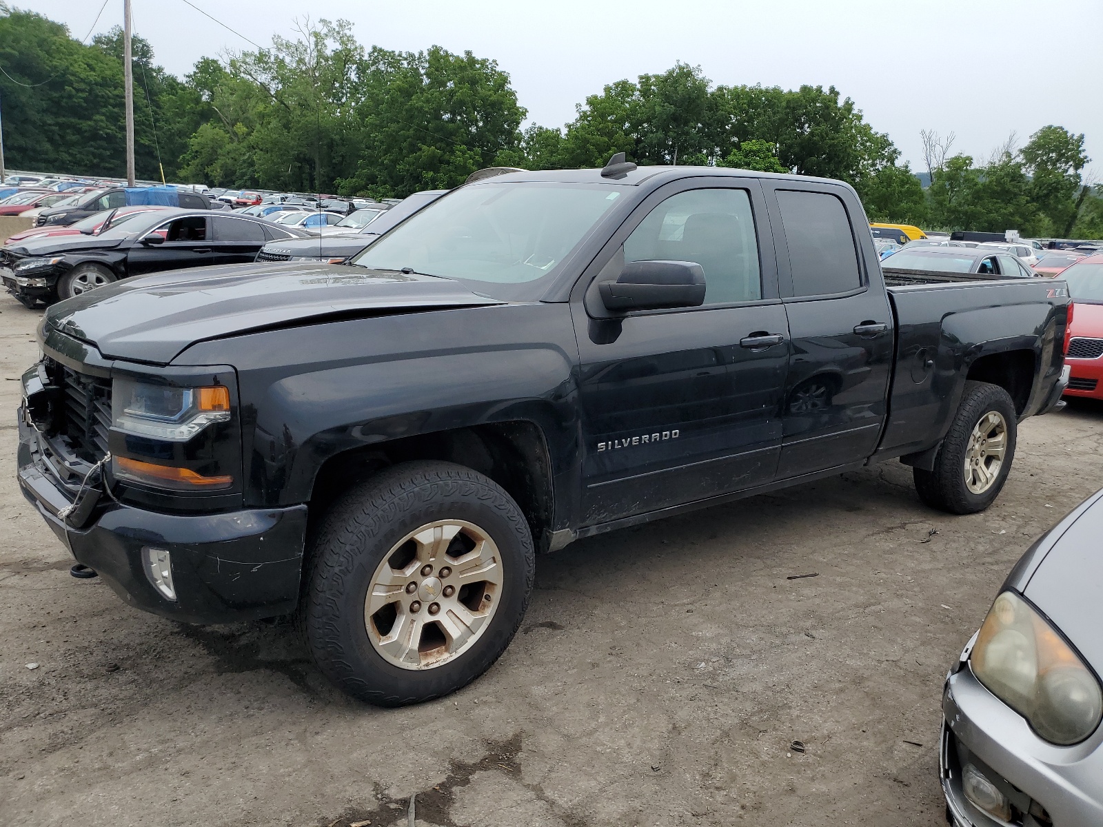 2018 Chevrolet Silverado K1500 Lt vin: 1GCVKRECXJZ208035