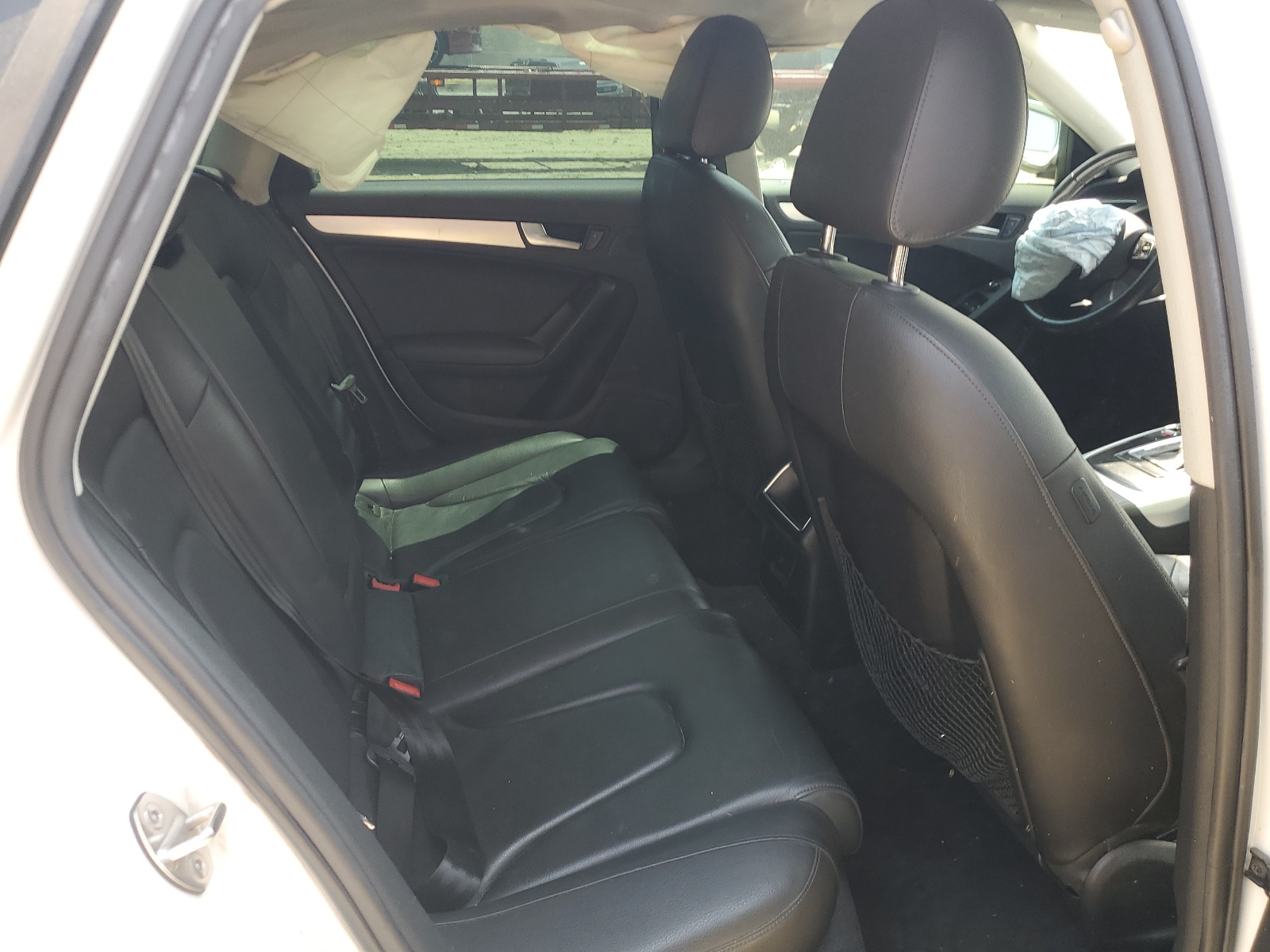 WAUAFAFLXBN014890 2011 Audi A4 Premium