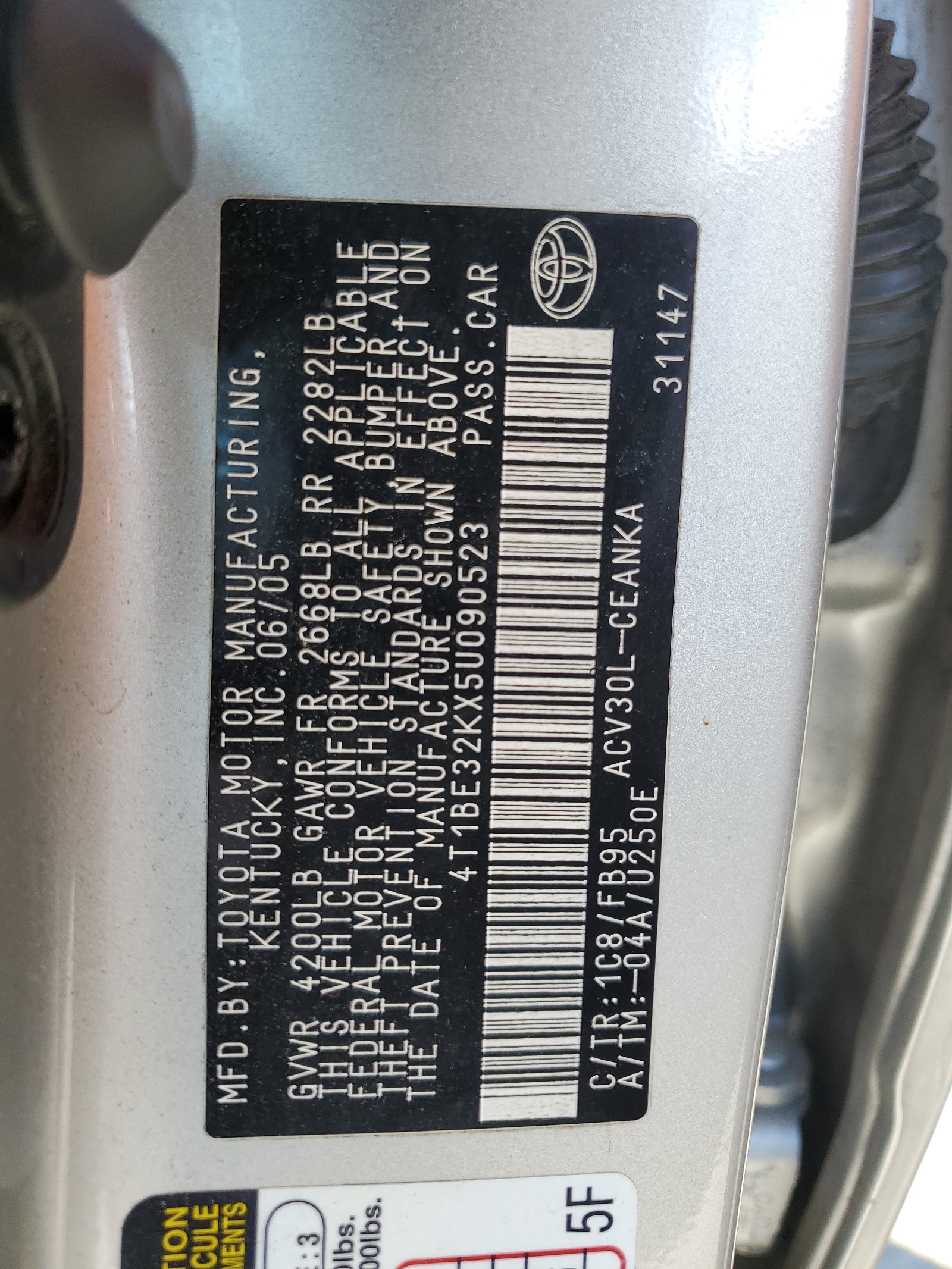 4T1BE32KX5U090523 2005 Toyota Camry Le