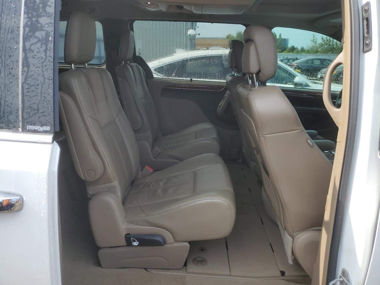 2014 Chrysler Town & Country Limited VIN: 2C4RC1GG4ER149953 Lot: 63649444