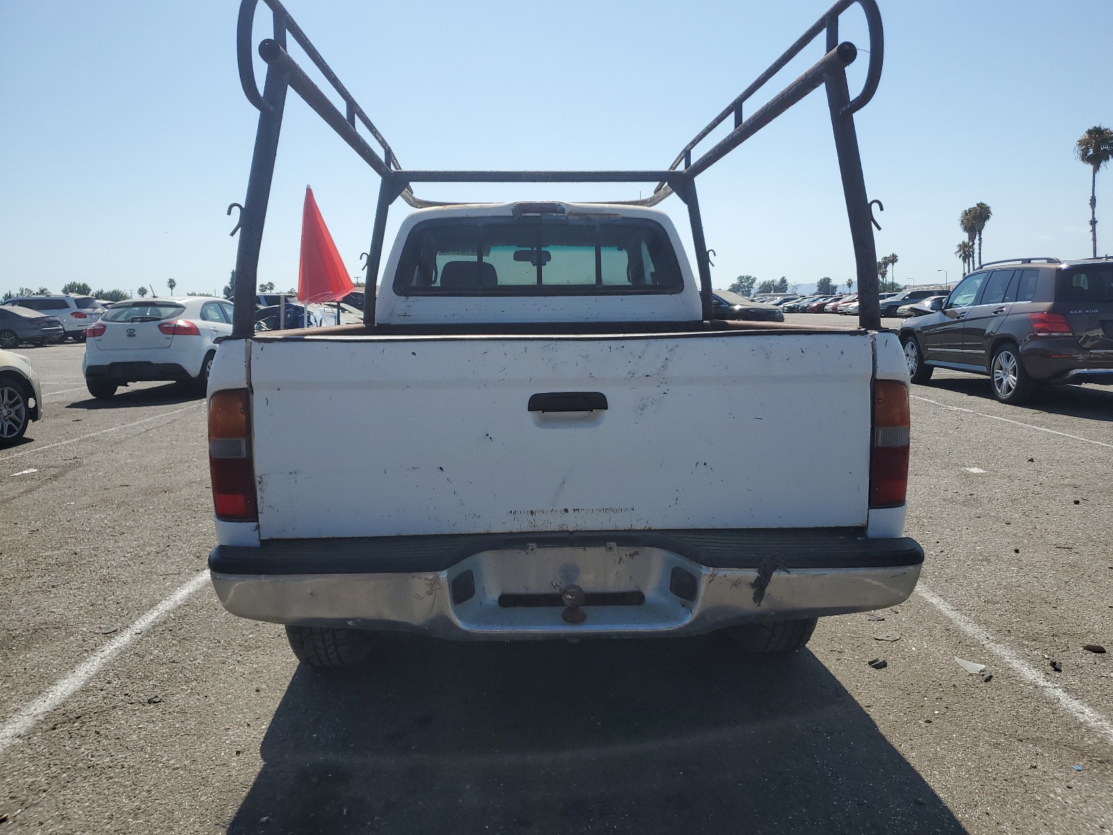 4TASM92N7YZ657603 2000 Toyota Tacoma Xtracab Prerunner