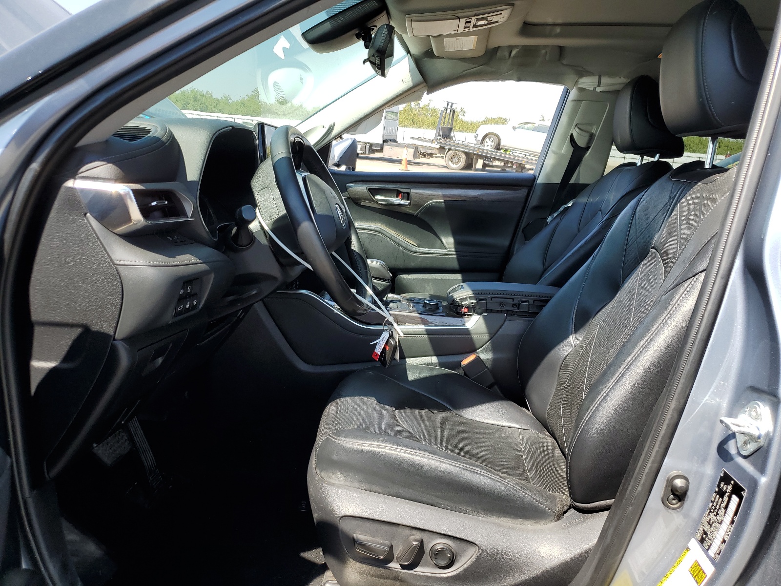 5TDFZRBH6MS158384 2021 Toyota Highlander Platinum