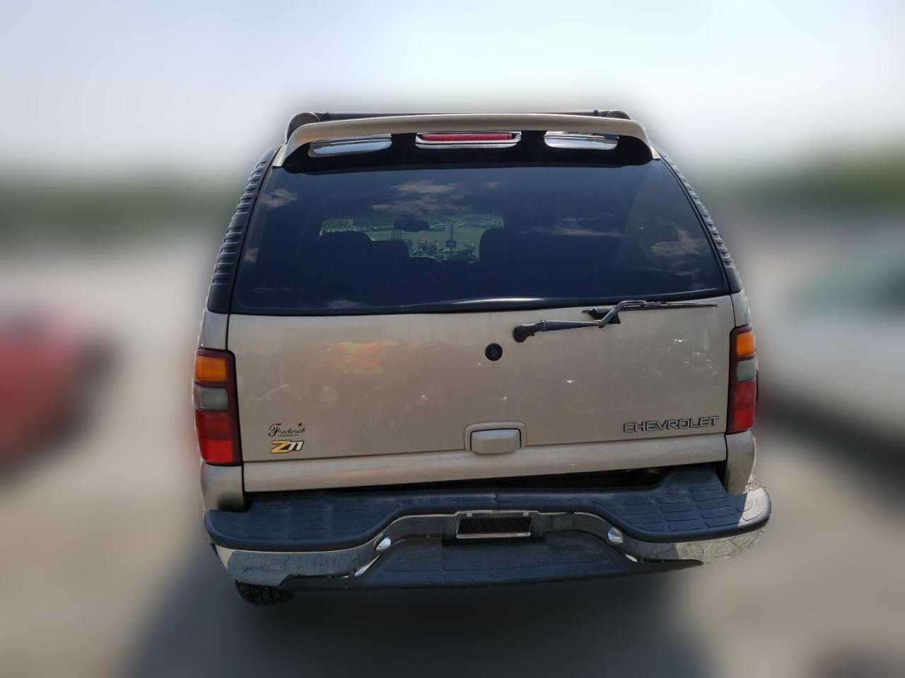 2003 Chevrolet Tahoe K1500 VIN: 1GNEK13ZX3R270909 Lot: 64626944