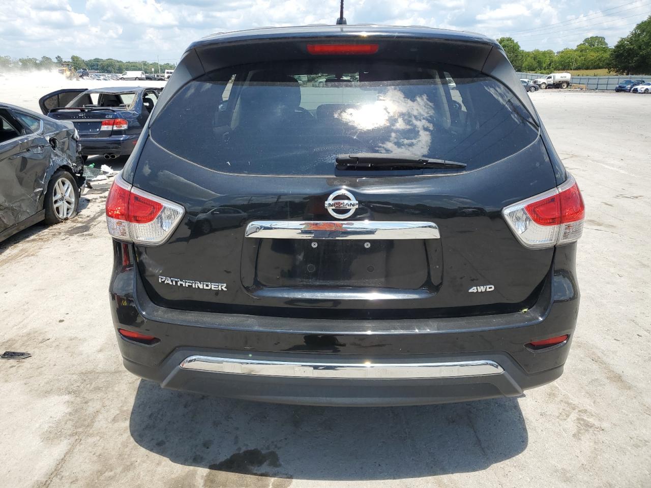 2014 Nissan Pathfinder S VIN: 5N1AR2MM0EC615524 Lot: 62644864