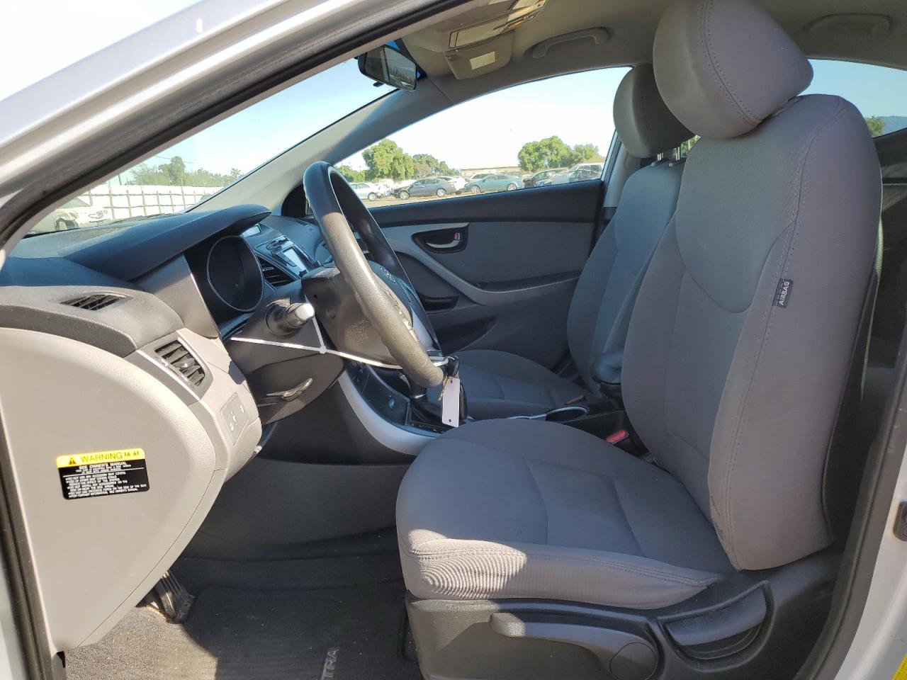2014 Hyundai Elantra - Image 7