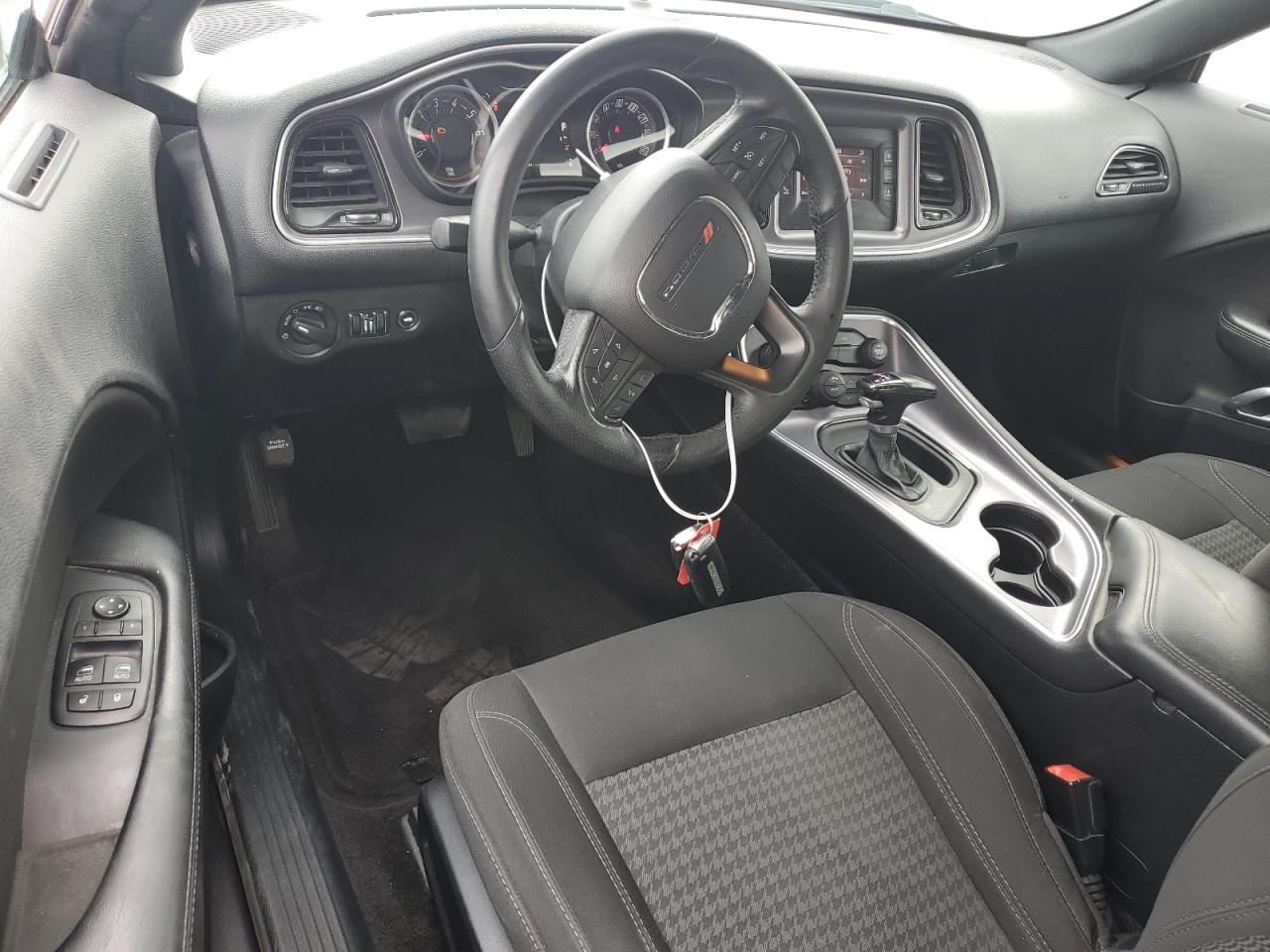 2016 Dodge Challenger Sxt VIN: 2C3CDZAG7GH352553 Lot: 63425674