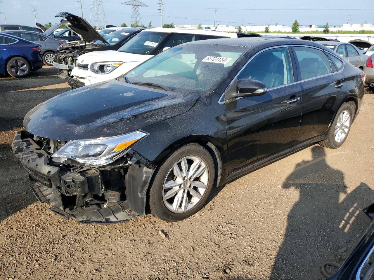 2015 Toyota Avalon - Image 1