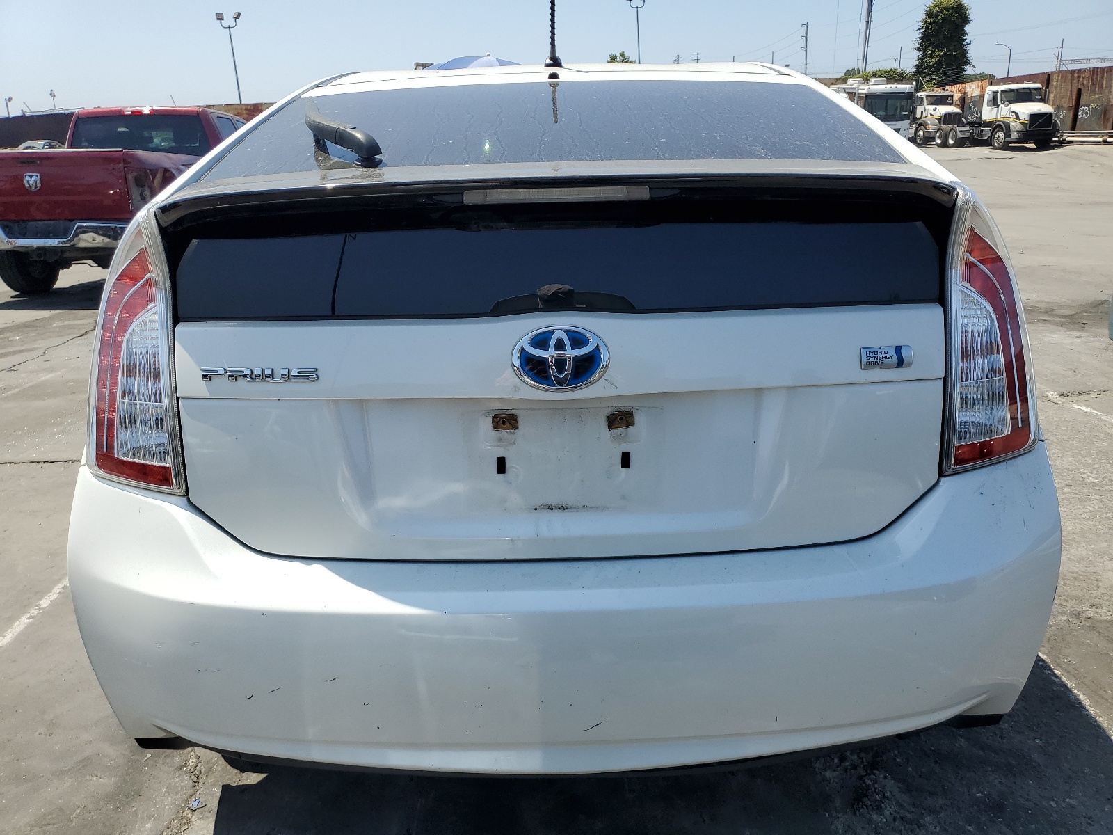 JTDKN3DU3E1749336 2014 Toyota Prius