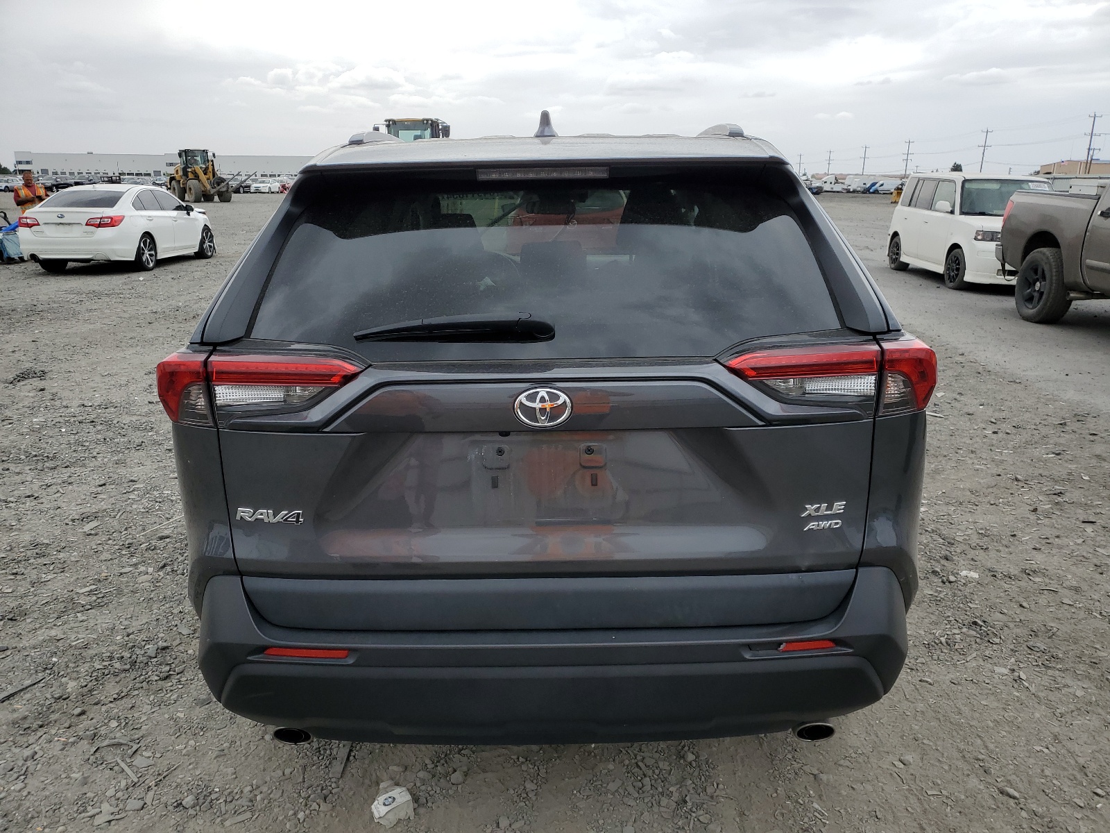 2T3P1RFV1MW163437 2021 Toyota Rav4 Xle