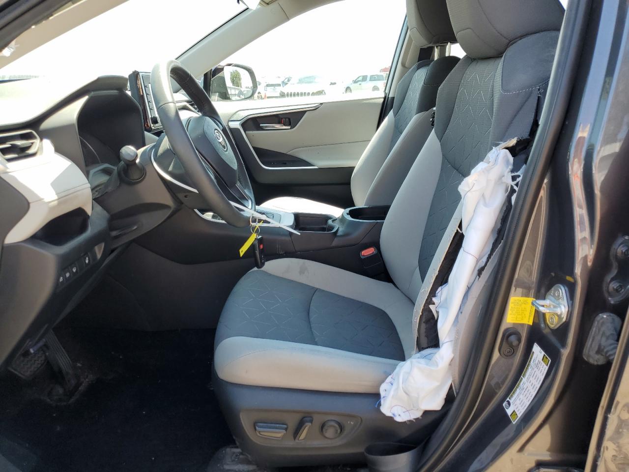 2020 Toyota Rav4 Xle VIN: 2T3W1RFV9LW101231 Lot: 63926954