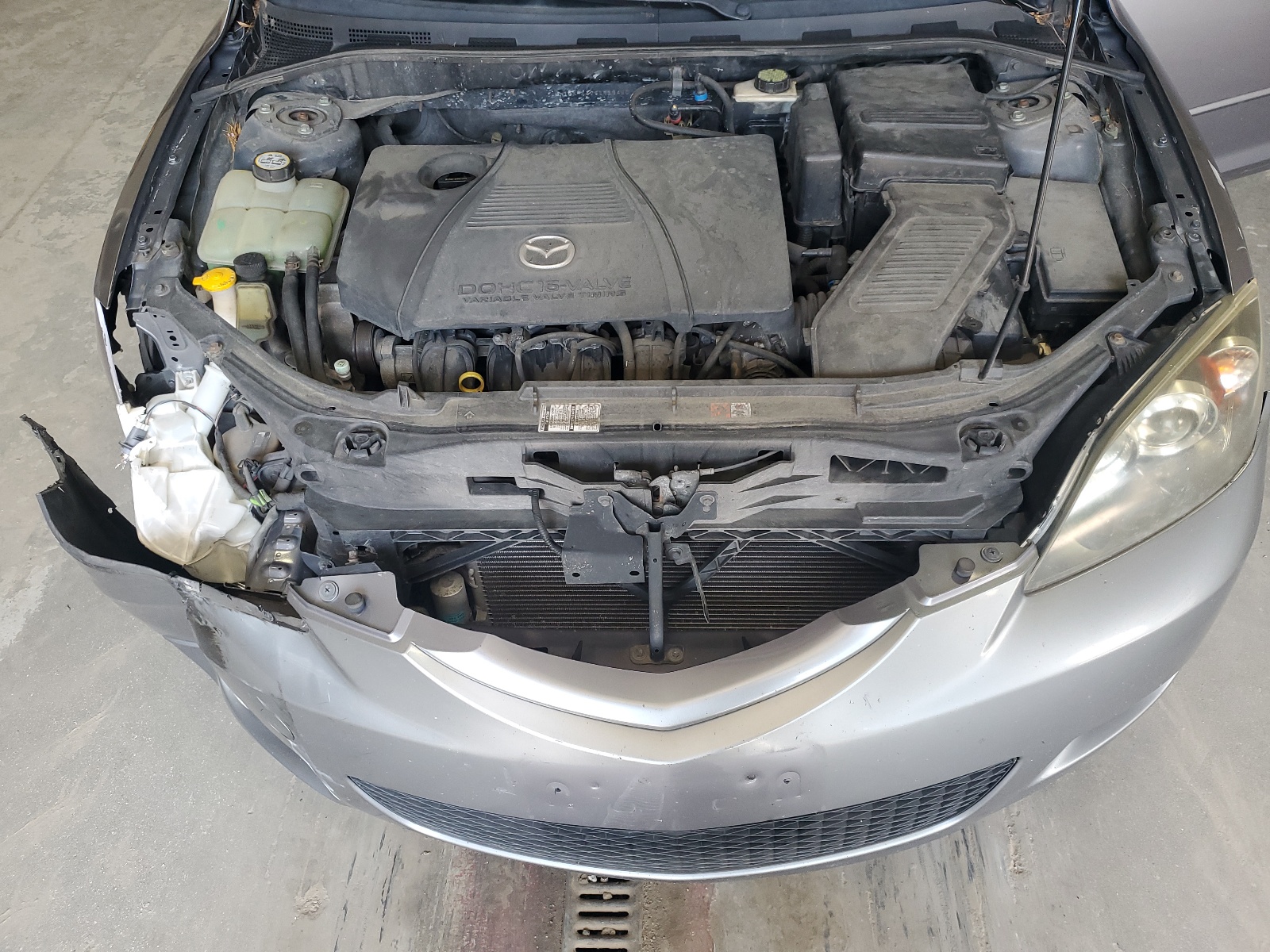 JM1BK343751318496 2005 Mazda 3 Hatchback