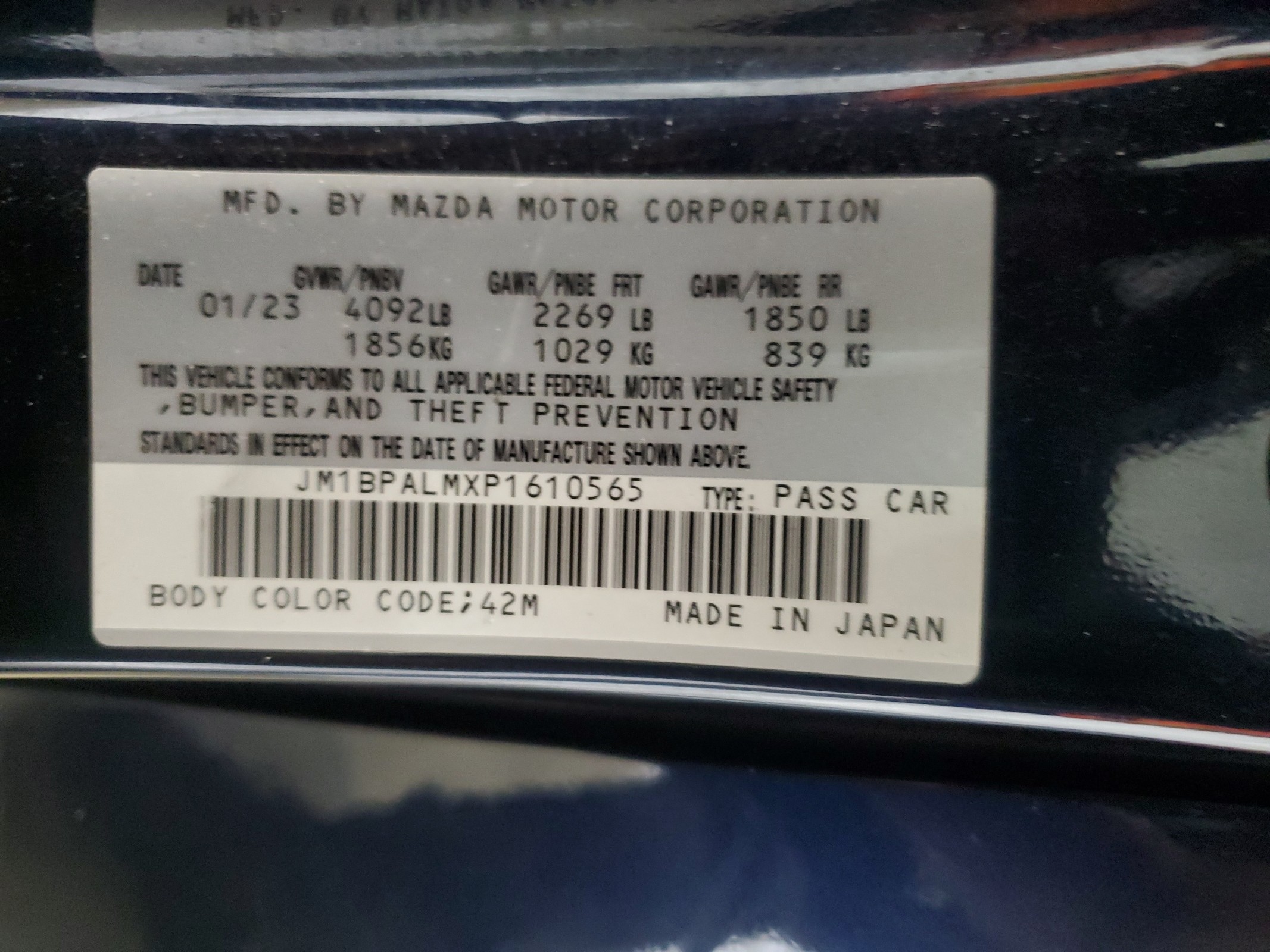 JM1BPALMXP1610565 2023 Mazda 3 Preferred