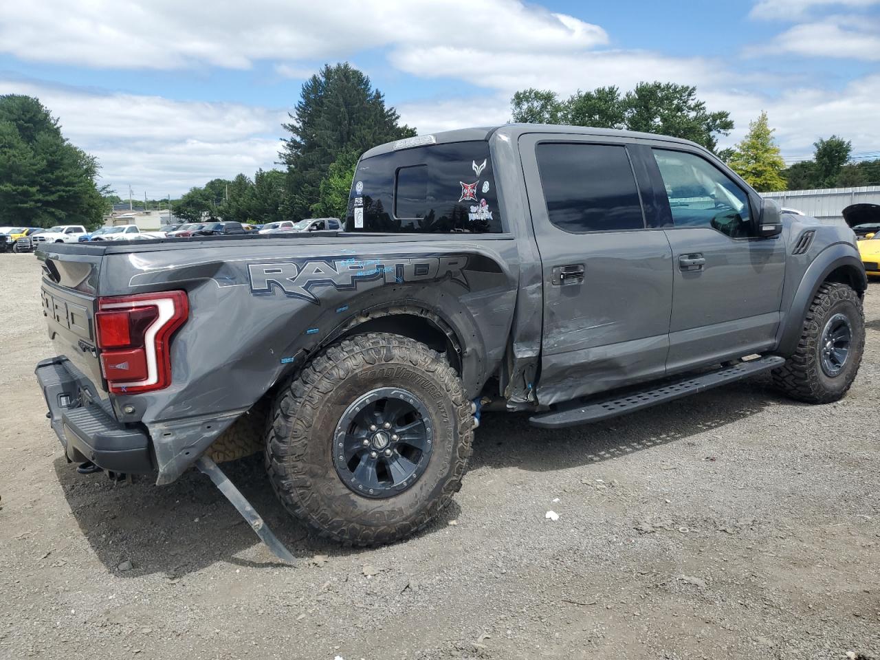 2018 Ford F-150 - Image 3
