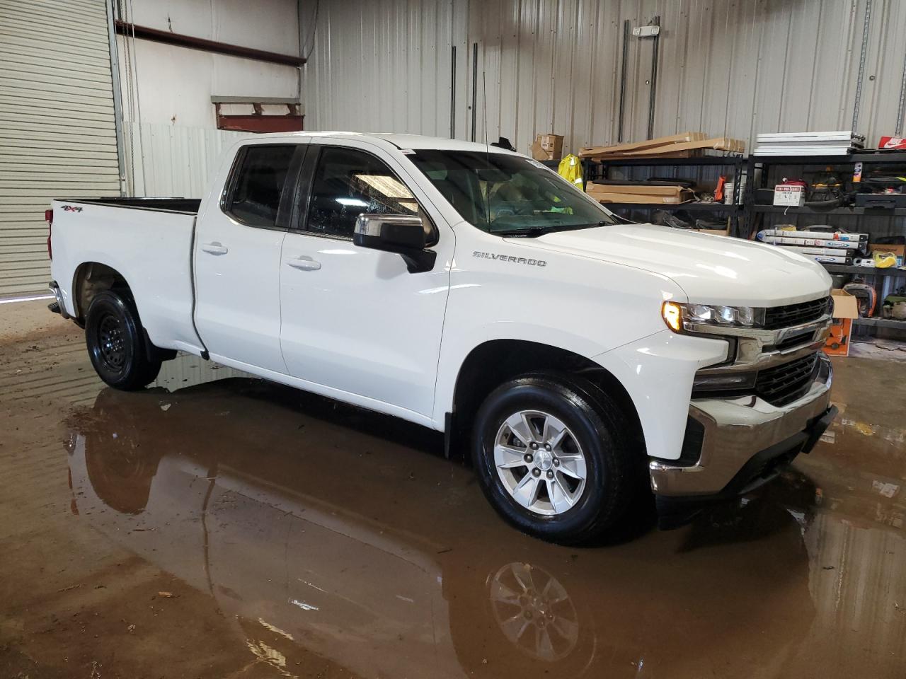 2020 Chevrolet Silverado - Image 4