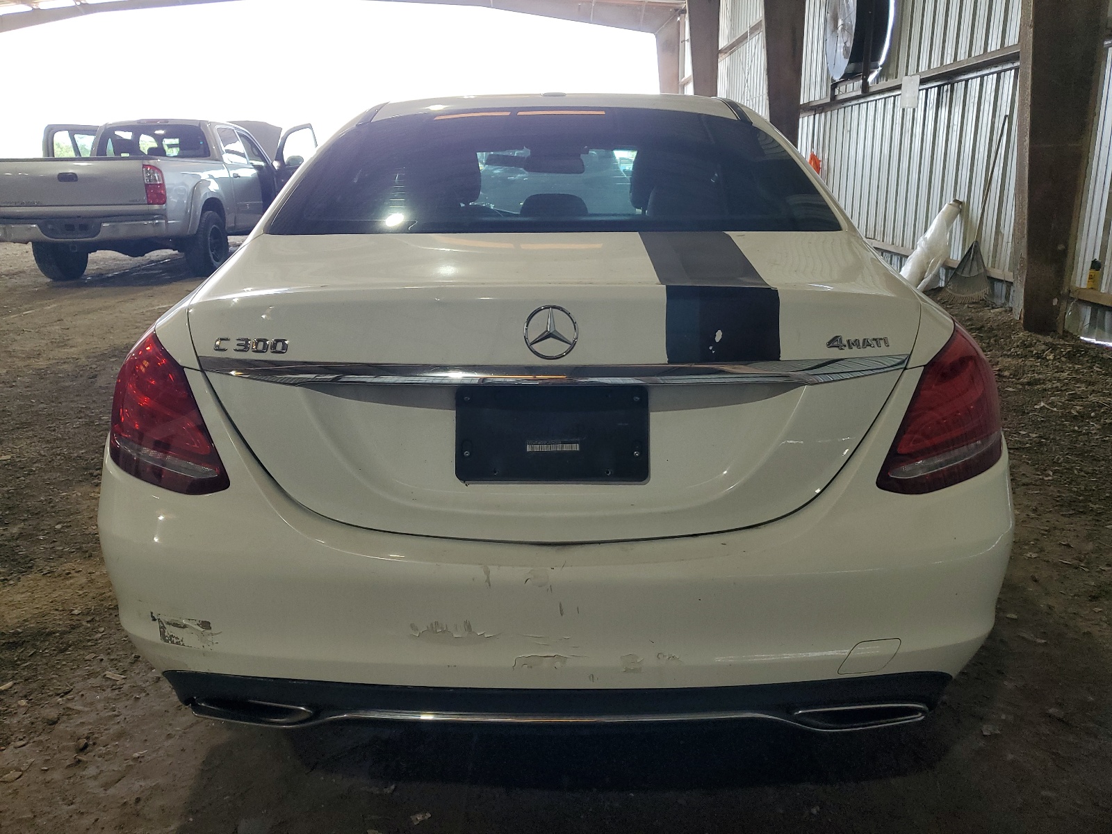 2015 Mercedes-Benz C 300 4Matic vin: 55SWF4KB5FU036208