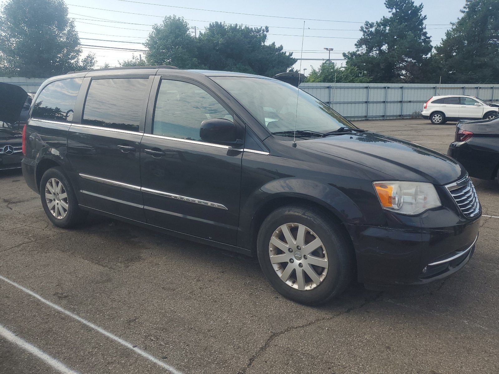 2014 Chrysler Town & Country Touring vin: 2C4RC1BG5ER270997