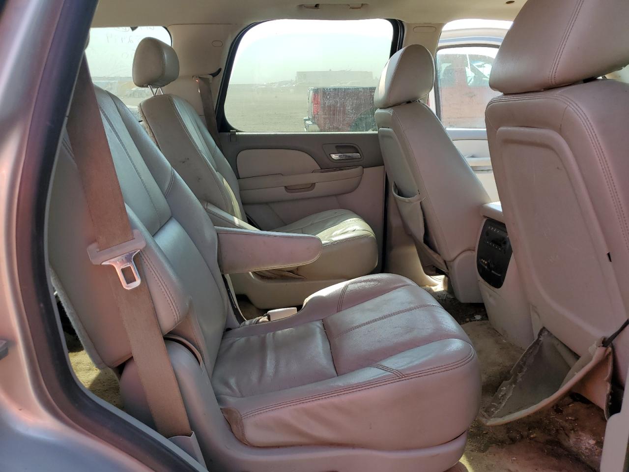 2010 Chevrolet Tahoe C1500 Lt VIN: 1GNUCBE01AR227442 Lot: 63210734