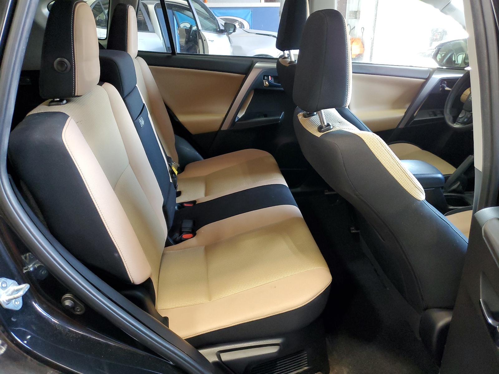 JTMRJREV6GD039000 2016 Toyota Rav4 Hv Xle