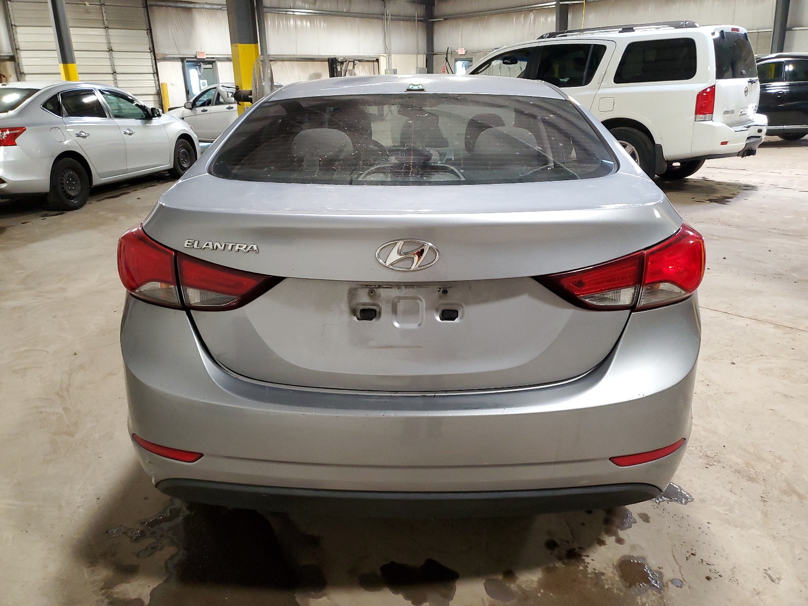 5NPDH4AE9GH739182 2016 Hyundai Elantra Se