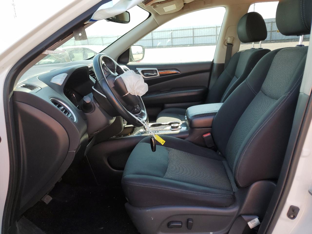 2018 Nissan Pathfinder S VIN: 5N1DR2MM4JC635928 Lot: 63842224