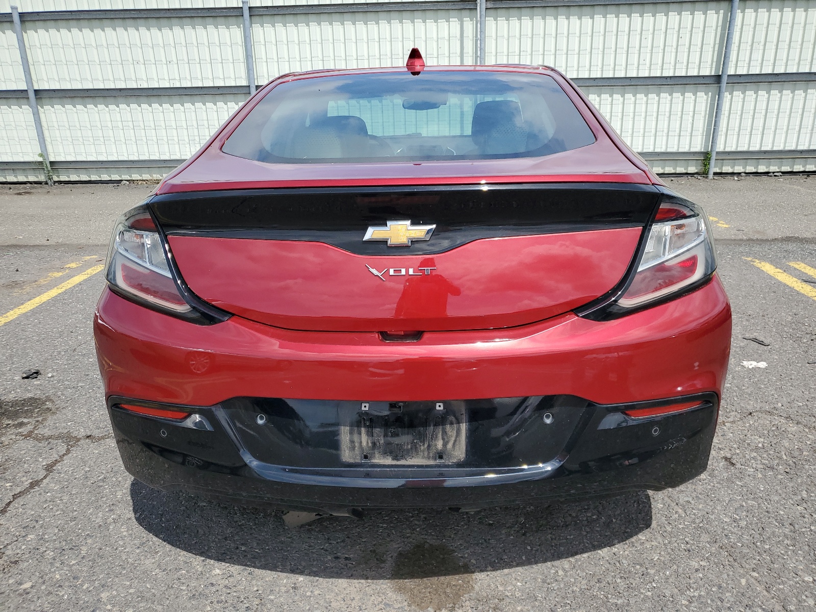 1G1RB6S53JU111061 2018 Chevrolet Volt Premier