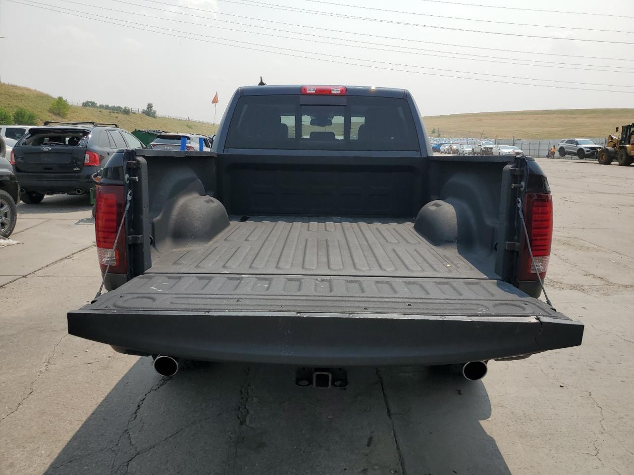 1C6RR7UT1FS539368 2015 Ram 1500 Sport