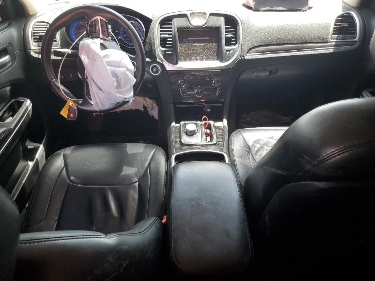 2016 Chrysler 300 Limited VIN: 2C3CCAAG1GH273612 Lot: 58828394