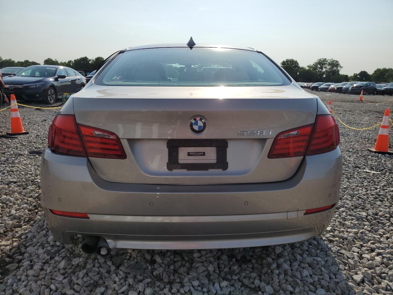 2012 BMW 528 Xi VIN: WBAXH5C53CDW09279 Lot: 63239084