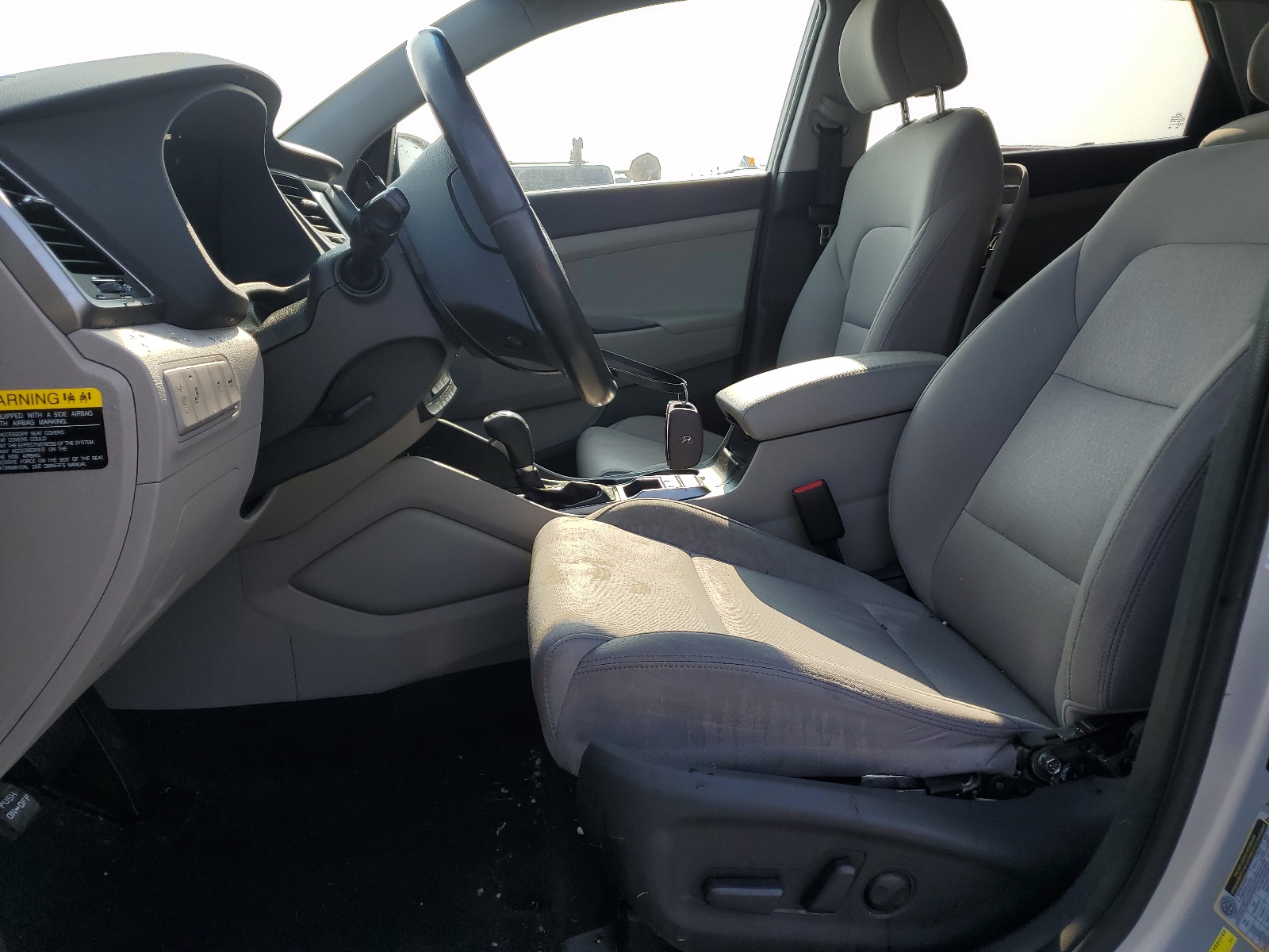 KM8J33A2XJU779829 2018 Hyundai Tucson Value